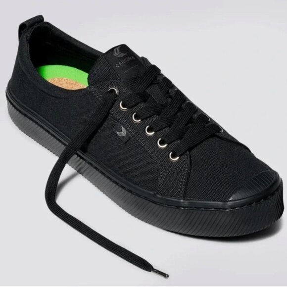 Cariuma All Black Canvas Oca - Picture 2 of 5